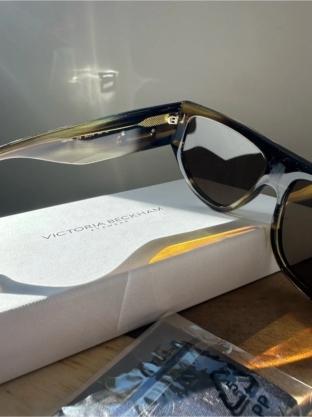 Victoria Beckham Tortoiseshell Sunglasses and Case Box